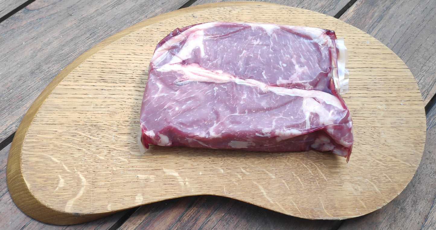 Porterhouse (2 per pack) - Total weight approx 600gm (40mm thick cut) Frozen